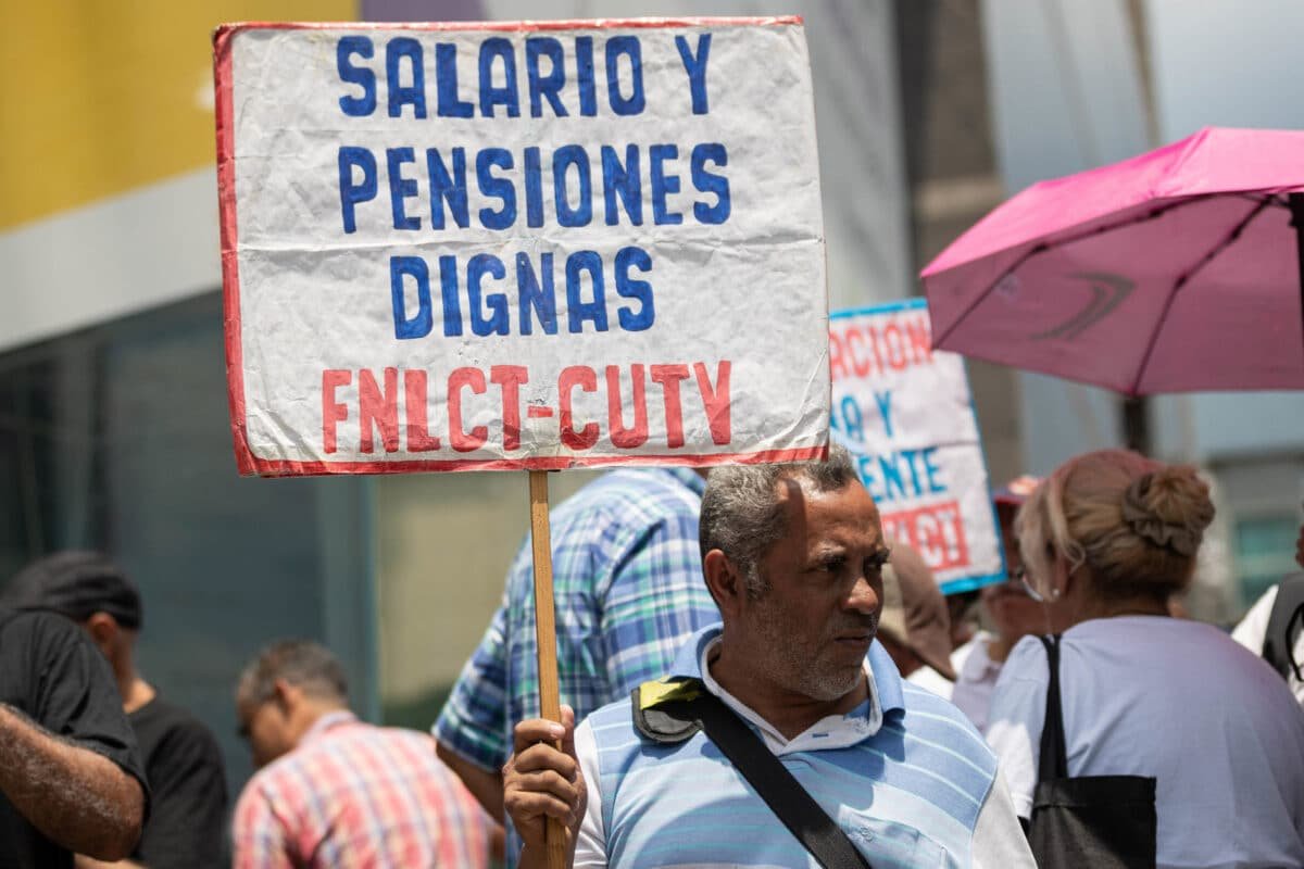 ¿Delcy Rodríguez anunció la eliminación de las pensiones y bonos para jubilados?