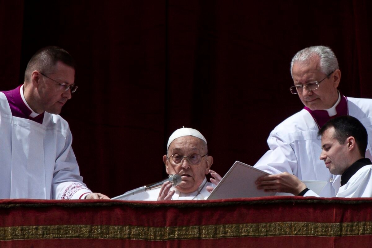 En imágenes: el papa Francisco reapareció durante la misa del Domingo de Resurrección