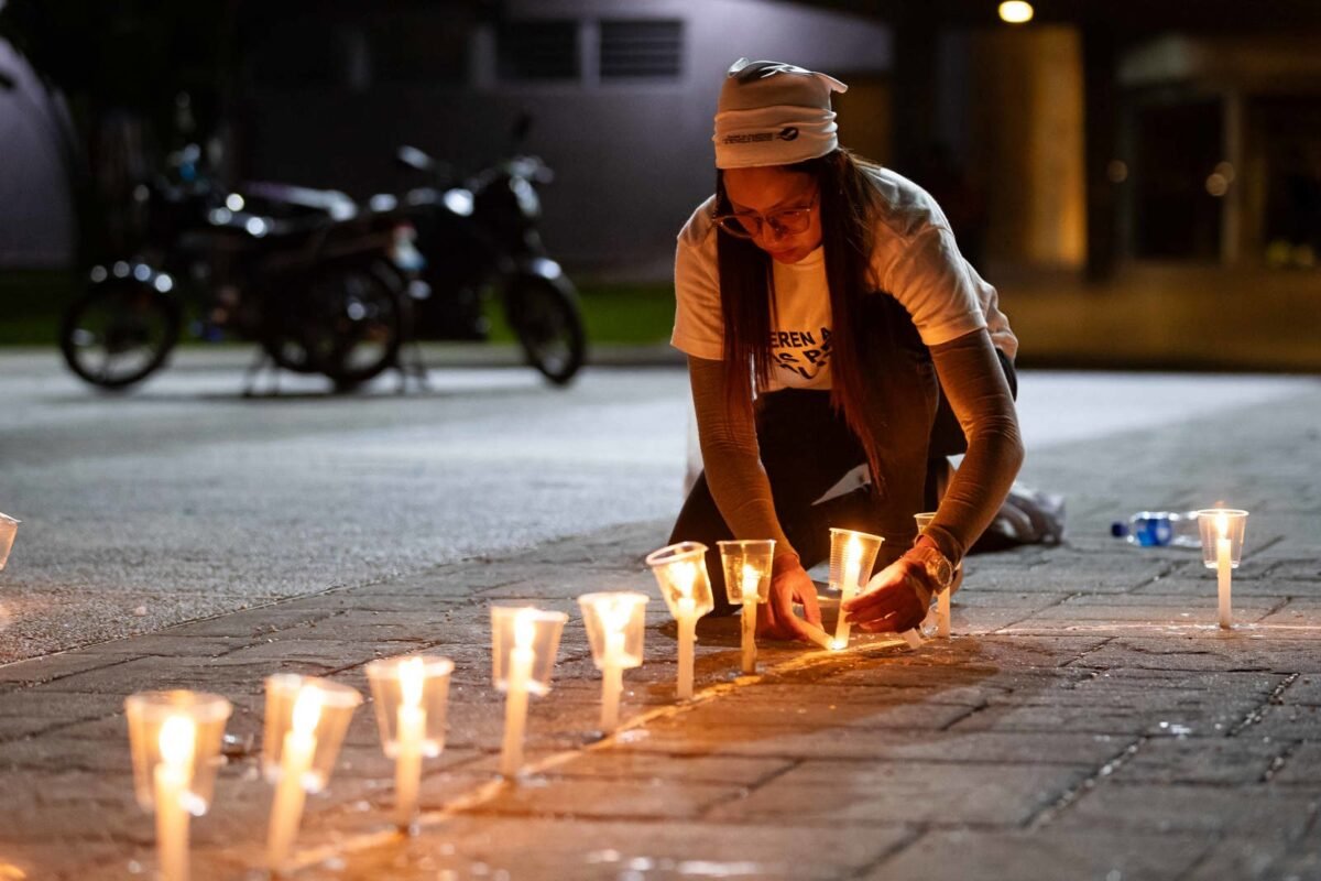 En imágenes: realizaron una vigilia de oración por los presos políticos fallecidos en Venezuela