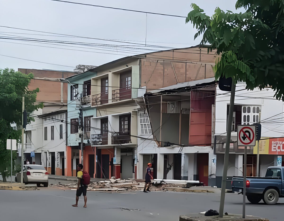 Los daños que dejó un sismo de magnitud 6 en Ecuador