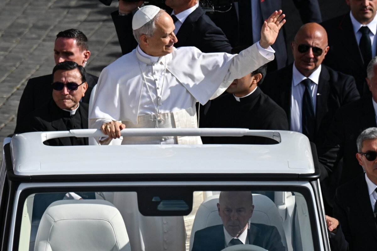 En imágenes: León XIV celebró el comienzo de su pontificado entre cientos de fieles