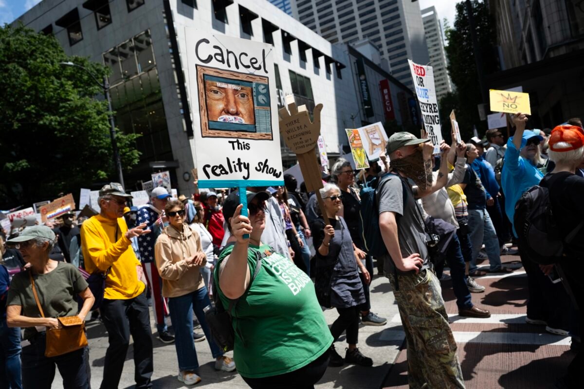 En imágenes: las masivas protestas en Estados Unidos contra las redadas migratorias