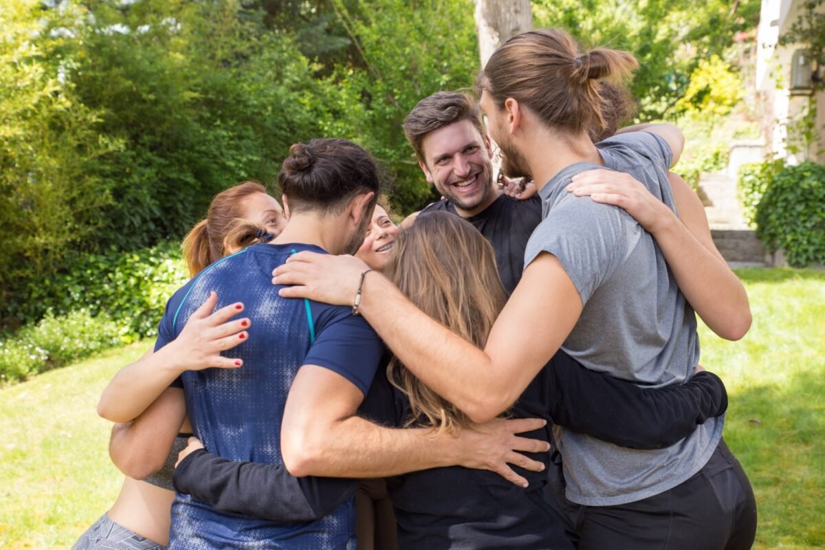 Los amigos y su importancia en las distintas etapas de la vida: “Los vínculos sanos de amistad contribuyen al desarrollo humano”
