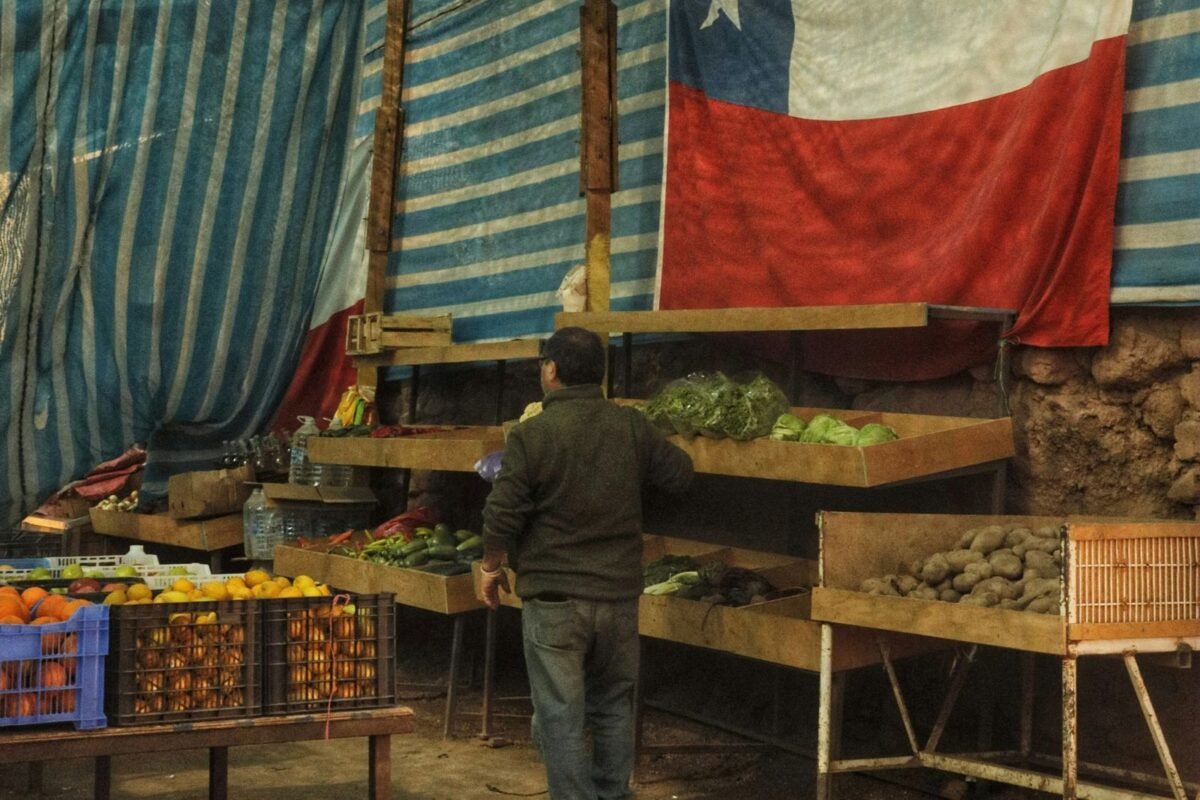 Lo que gastan los migrantes venezolanos en un mercado básico en ocho países de América