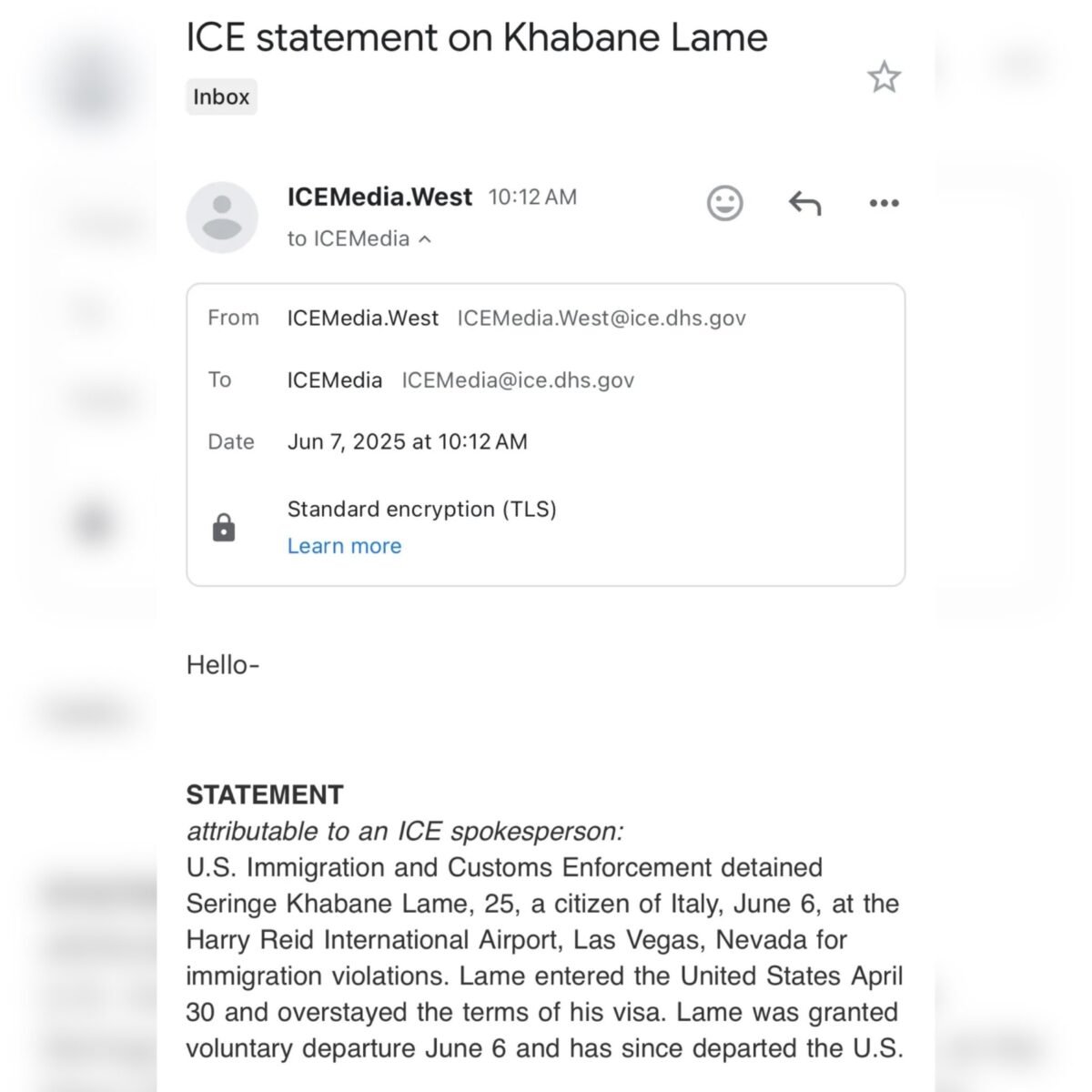 El tiktoker Khaby Lame abandonó EE UU tras su detención breve por parte del agentes de ICE