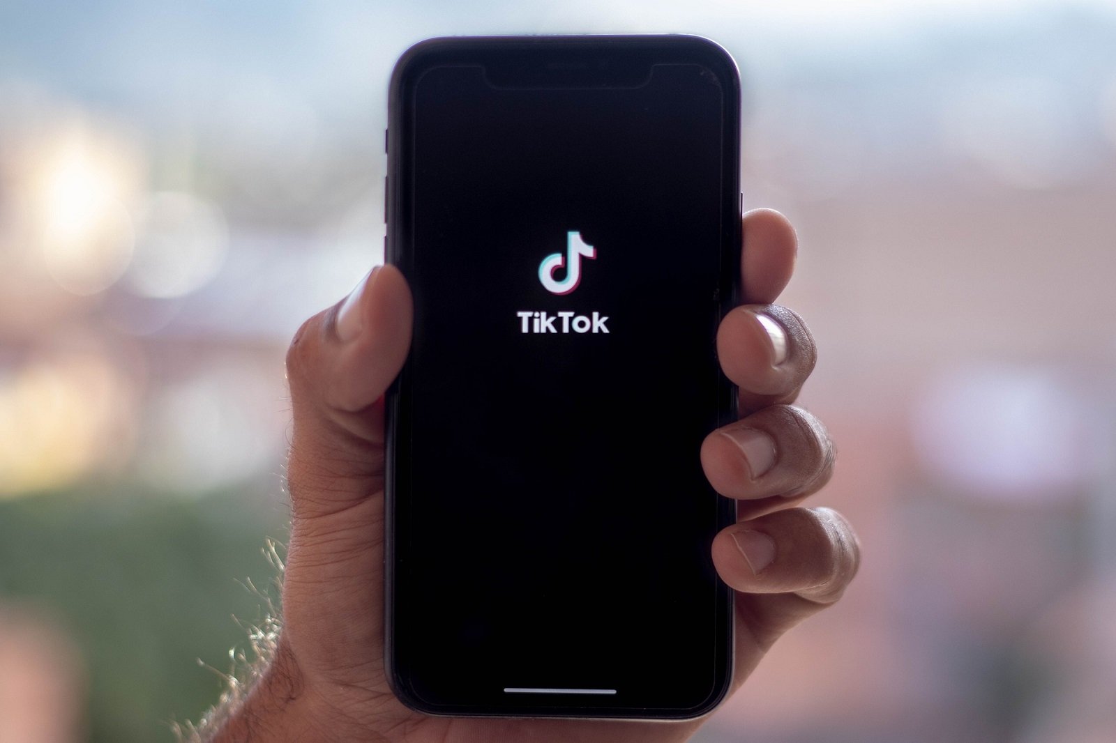 Cómo avanza la posible venta de TikTok en EE UU y quiénes son los principales candidatos para adquirir la red social