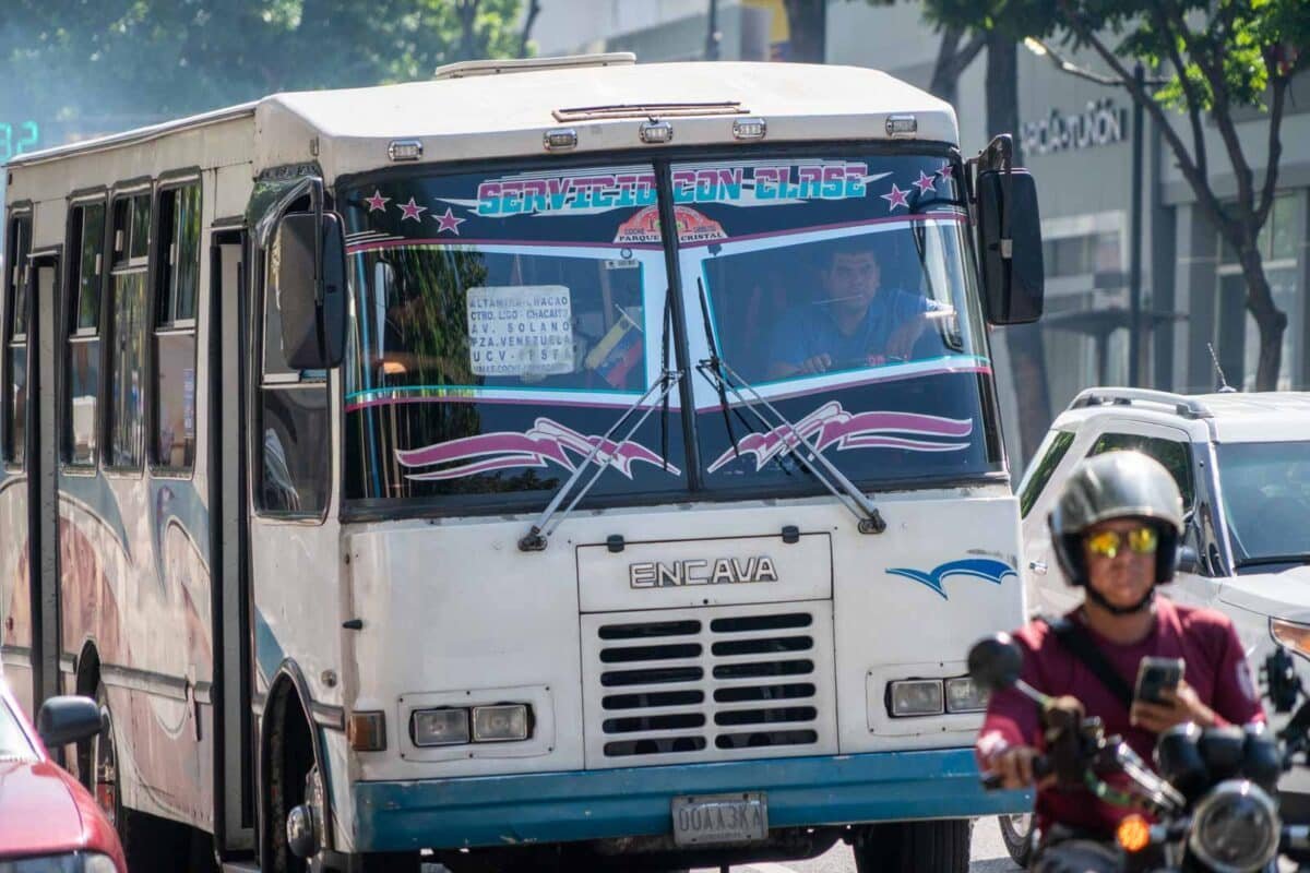 Transporte público Caracas, buses Caracas, bus, buses, encava, movilidad urbana Venezuela, transporte colectivo Caracas, transporte público Caracas, El Diario, José Daniel Ramos