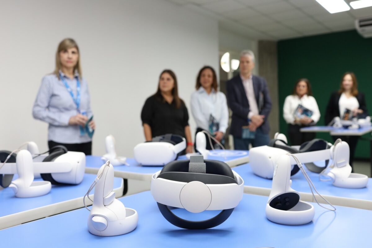 Movistar impulsa programa de becas estudiantiles 2025 -2026 de la Universidad Católica Andrés Bello