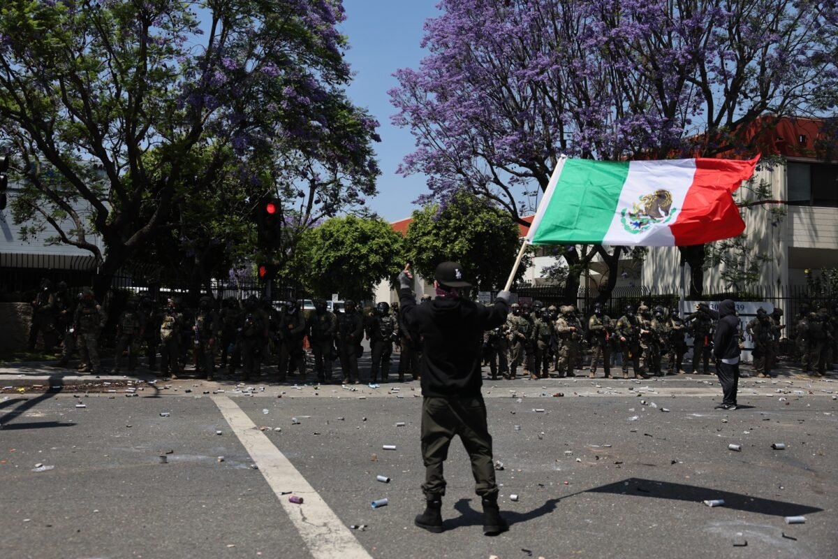 Protestas contra las redadas del ICE se extendieron a más de 20 ciudades de Estados Unidos