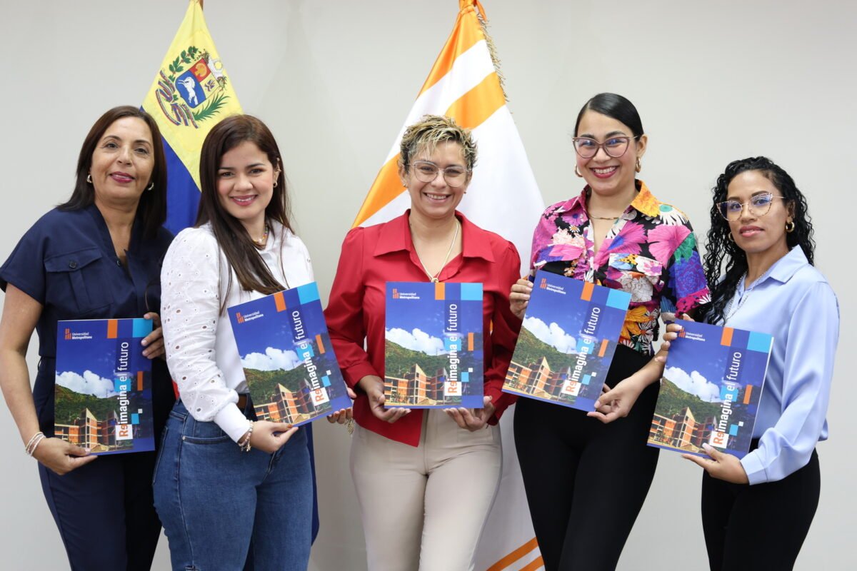 Movistar otorga becas a docentes que cursan el Programa de Profesionalización en Servicio de la Unimet