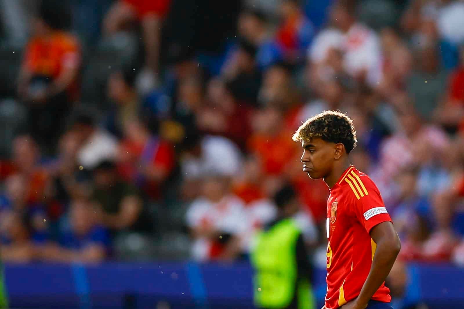 Lamine Yamal se convirtió en el jugador más joven en debutar en la historia de la Eurocopa