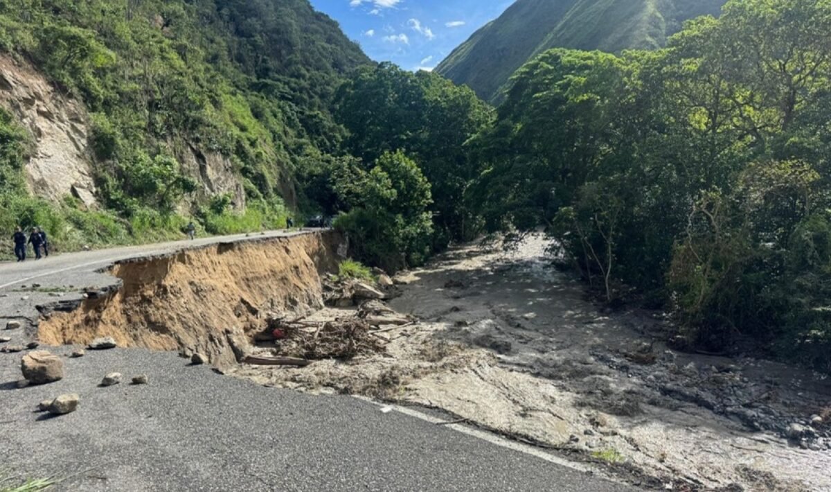 Tramos de la Troncal 007 quedaron afectados por las lluvias en los Andes