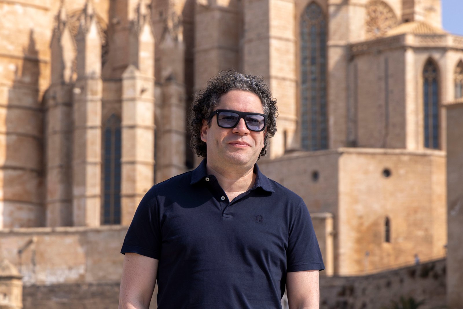 “El canto de las manos”: Dudamel y Valverde dan voz a la comunidad sorda venezolana a través de un documental