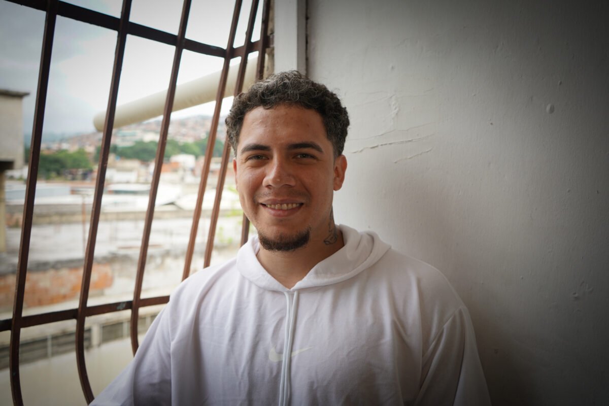 Rehenes del Cecot | Frizgeralth relata su calvario en El Salvador: "Como muchos inocentes, no merecía ese destino”