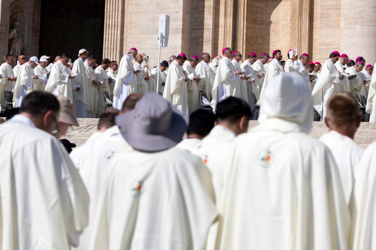 En imágenes: la ceremonia de canonización de Carlo Acutis