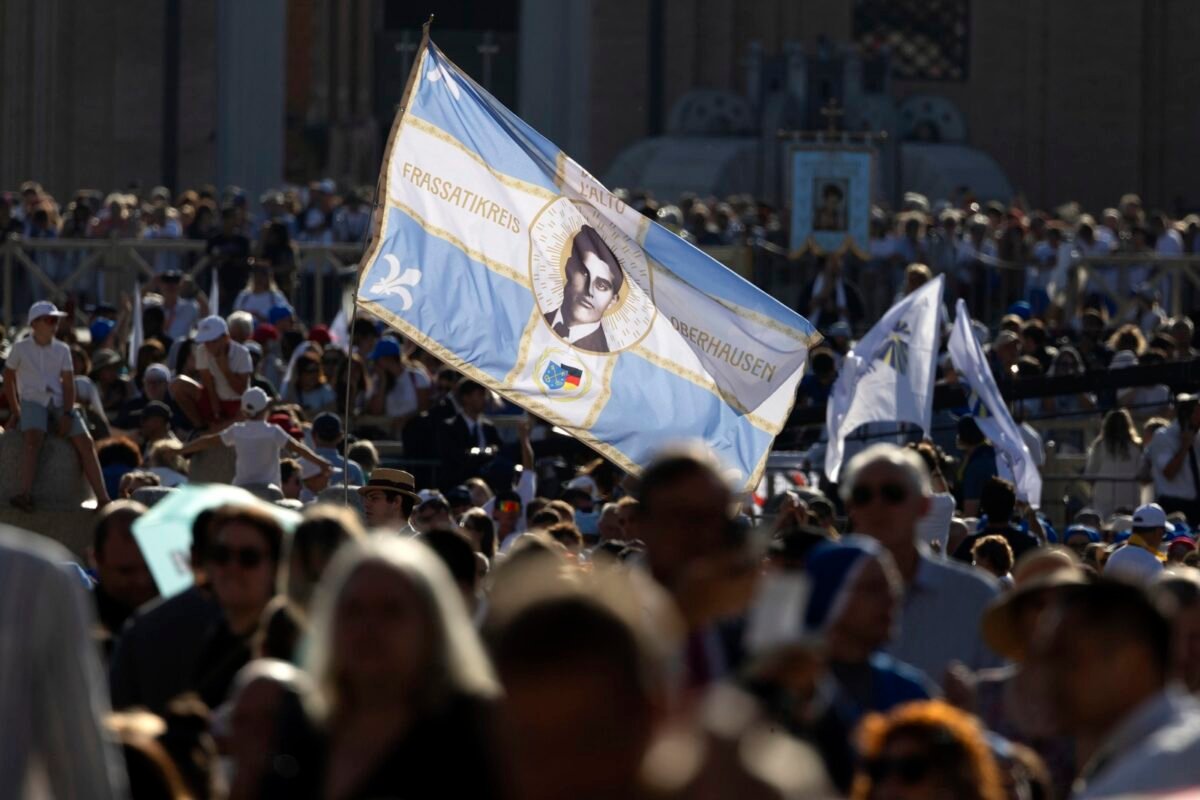 En imágenes: la ceremonia de canonización de Carlo Acutis