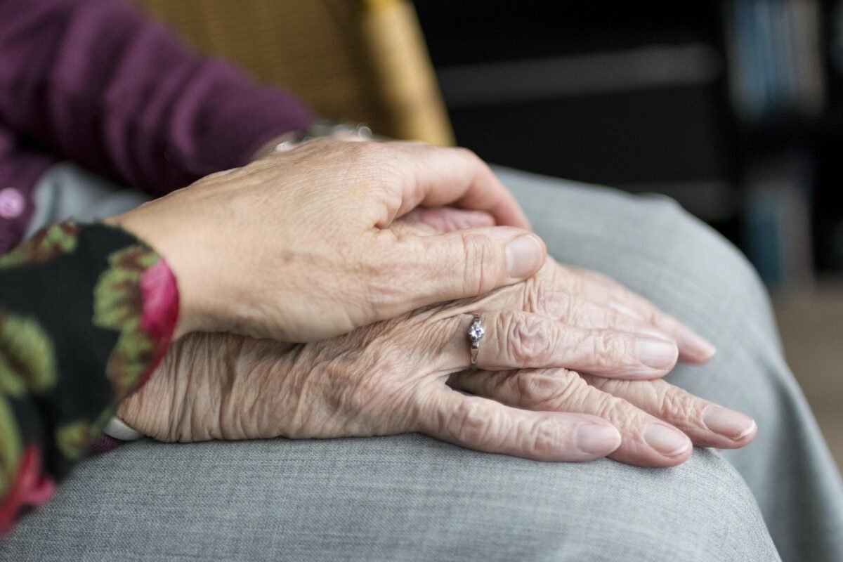 El placer no envejece: la conversación pendiente sobre la salud sexual de los adultos mayores