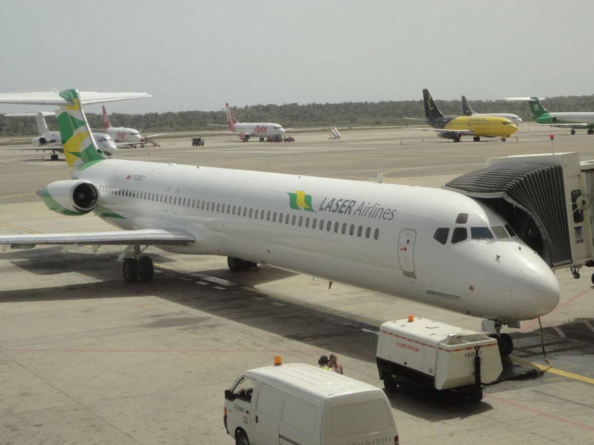 Avión de Laser Airlines