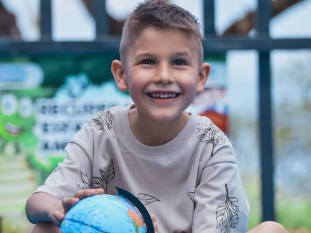 Mateo Pérez, el niño venezolano de 7 años que ganó medalla de plata en la Olimpiada Internacional de Geometría 2025