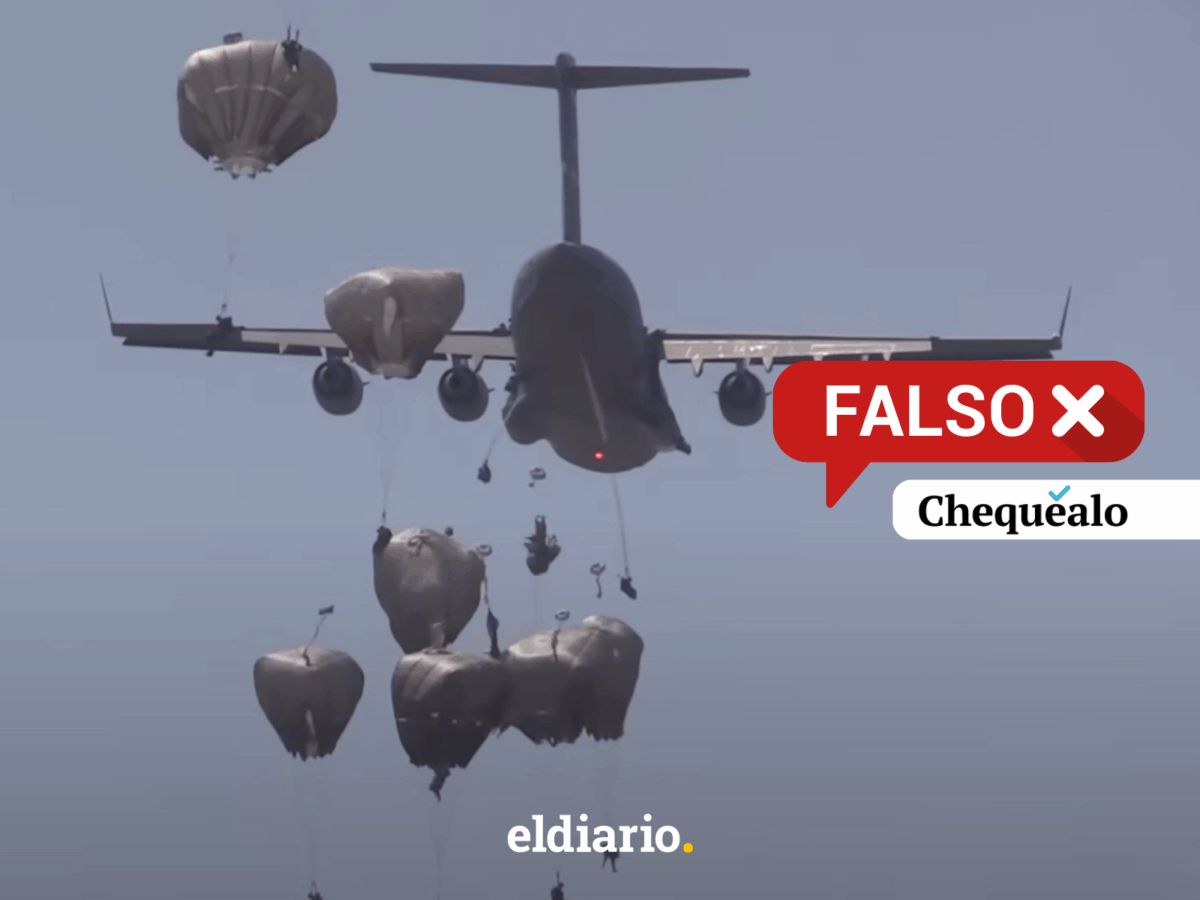 ¿Un video muestra a paracaidistas estadounidenses sobre el mar Caribe?