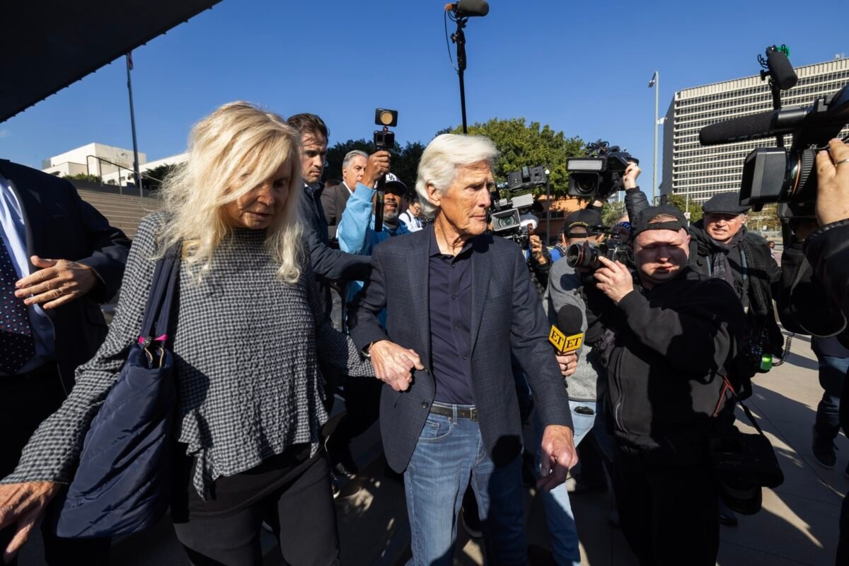 Condenaron a 30 meses de cárcel a un médico que se declaró culpable en el caso de Matthew Perry