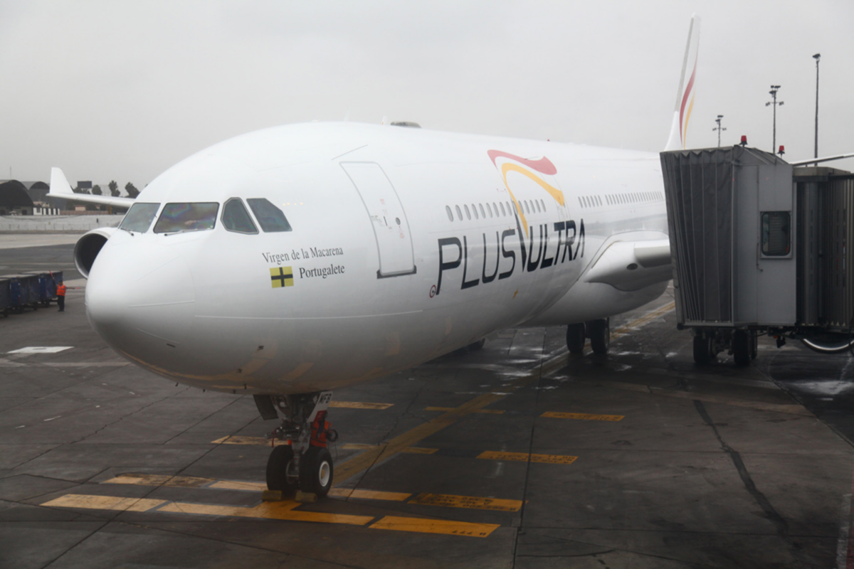 Registraron la sede de la aerolínea española Plus Ultra por presunto blanqueo de capitales