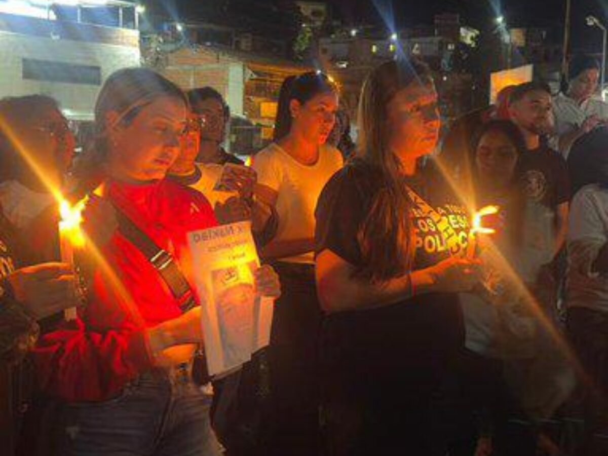 En Imágenes: así transcurrió la vigilia de familiares de presos políticos por novena noche consecutiva