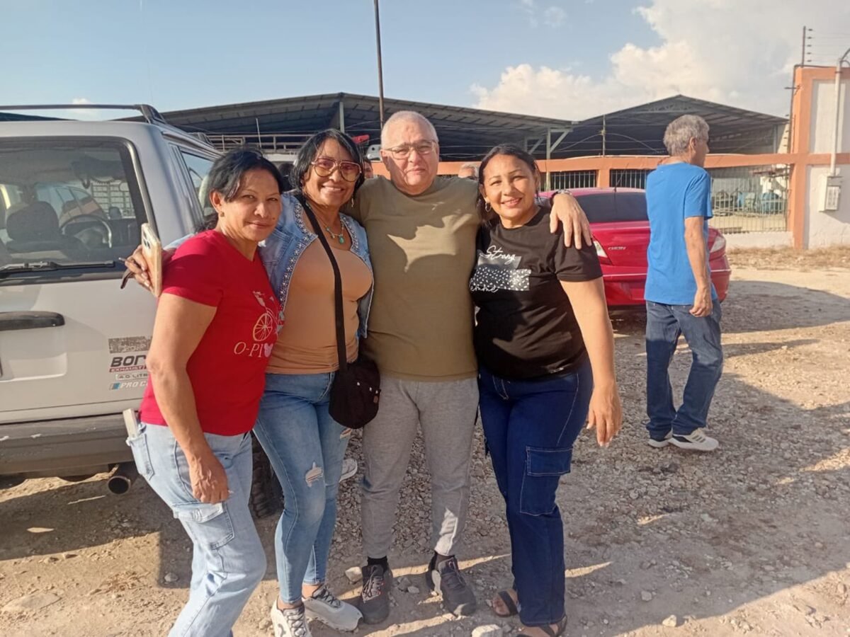 En imágenes: así se vivió el regreso a la libertad de decenas de presos políticos el fin de semana