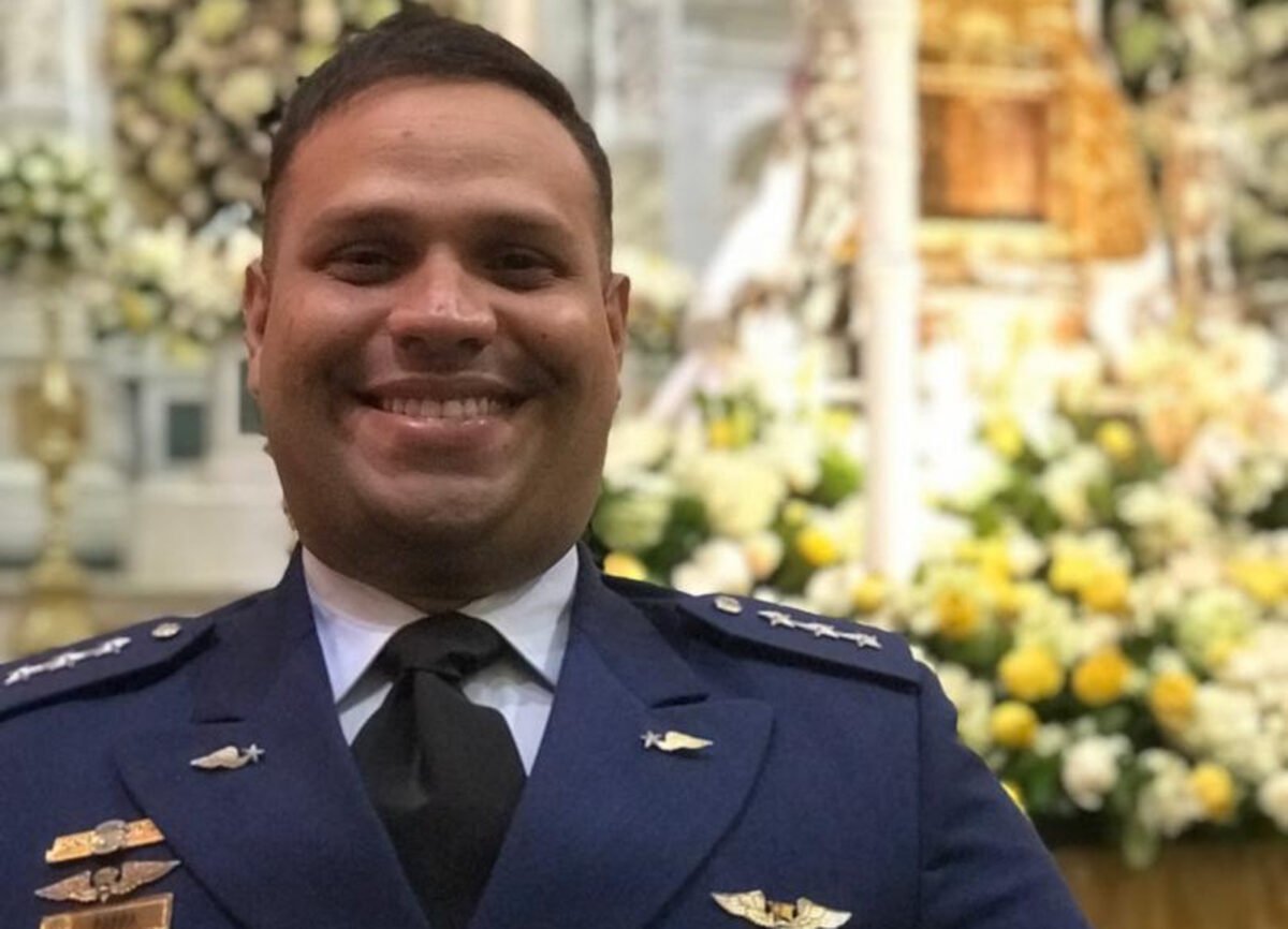 Familiares de pilotos de la Aviación denunciaron que desconocen situación legal de los detenidos