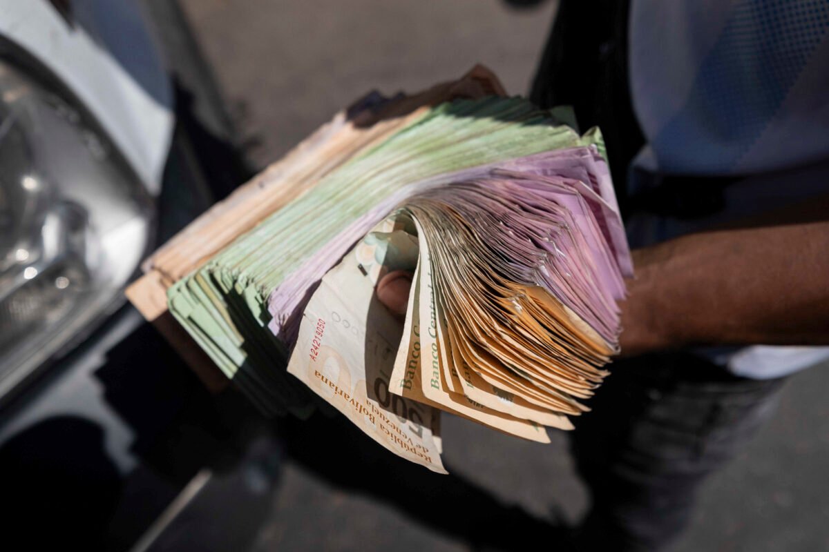 El BCV actualizó el INPC: Venezuela acumula inflación del 51,9 % en enero y febrero Los venezolanos, más preocupados por la economía que por el despliegue de EE UU: “La plata no te rinde”