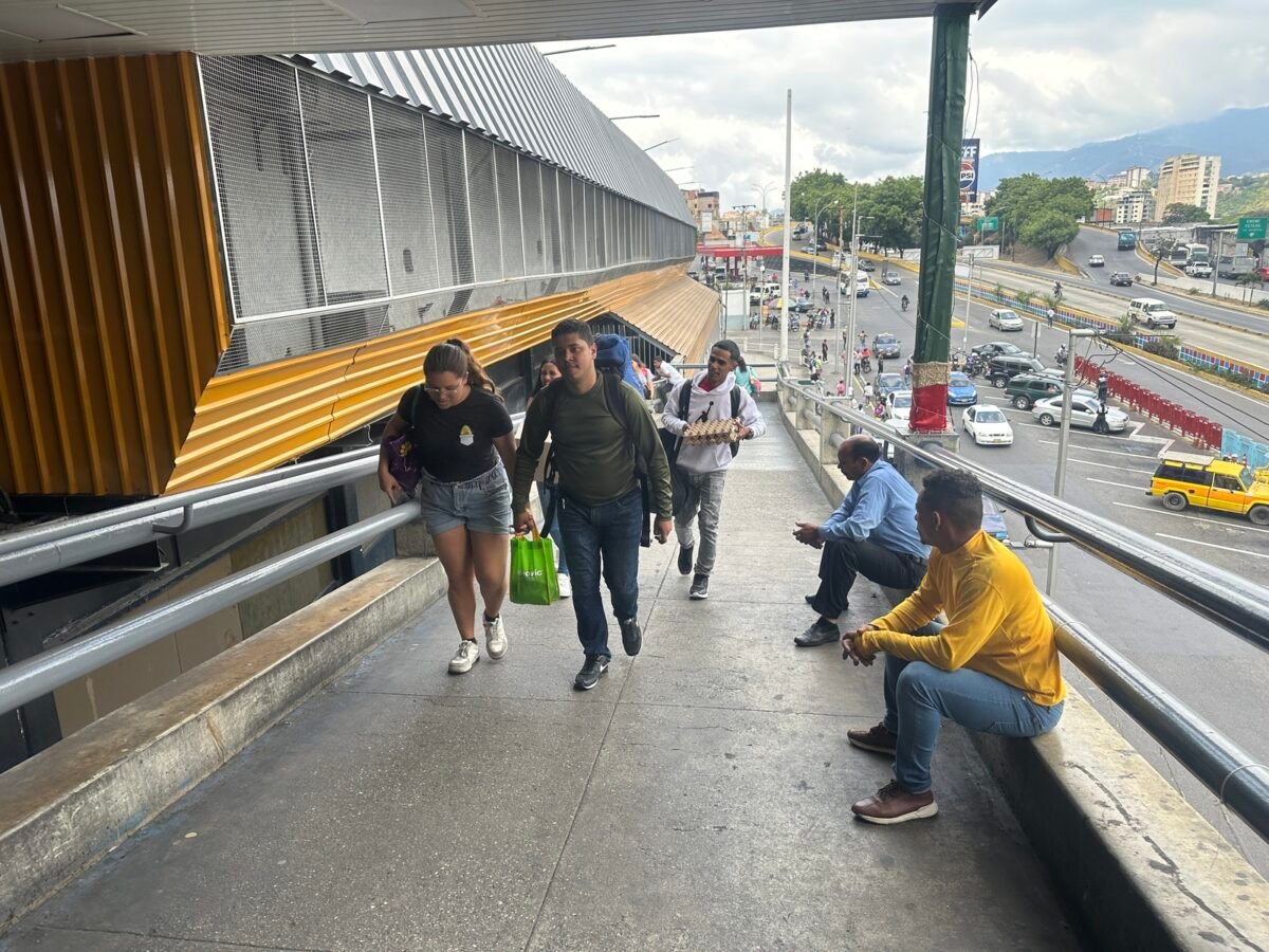 Caracas en vísperas de Navidad: calles llenas, mercados a tope y la ciudad que no se detiene