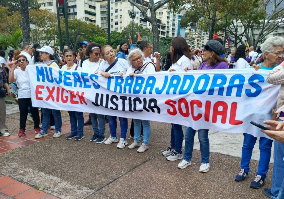 En Imágenes: Mujeres marcharon en Caracas para exigir libertad en su día