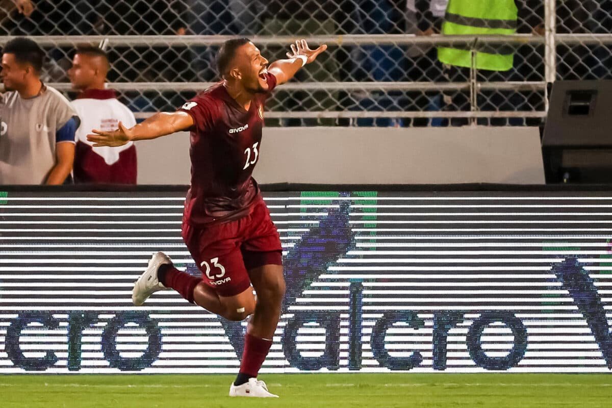 Eliminatorias Sudamericanas: la Vinotinto goleó 3-0 a Chile y sumó su segunda victoria