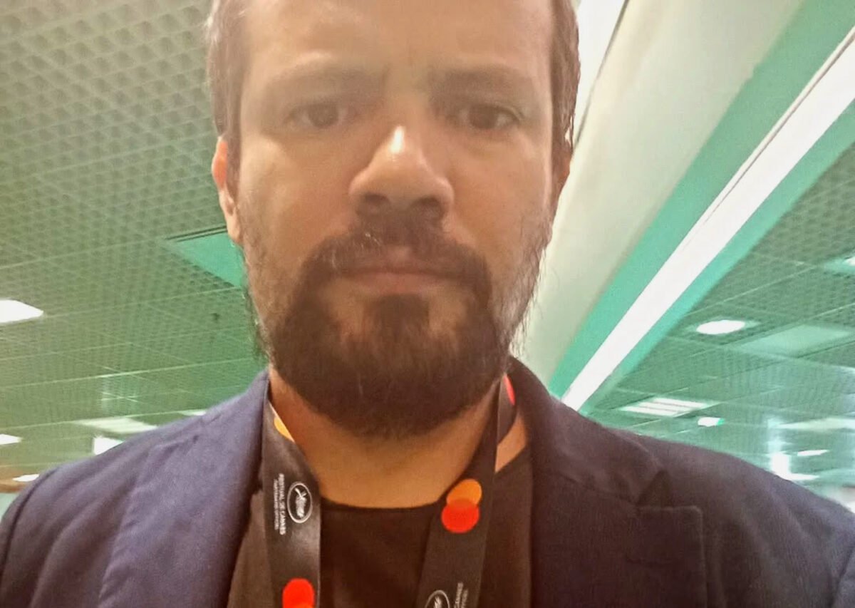 Cineasta Edgar Rocca: “Ser el distribuidor de ‘Resolver en Venezuela’ para mí es un honor”