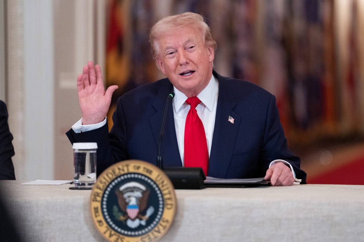 Trump aseguró que Irán “se ha rendido” y aseguró que EE UU lanzará un ataque “muy duro” contra el país