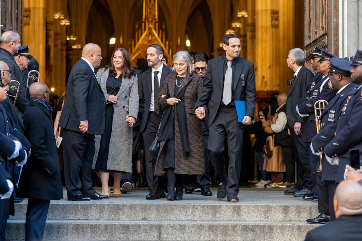 En imágenes: así despidieron a Willie Colón con una misa en Nueva York