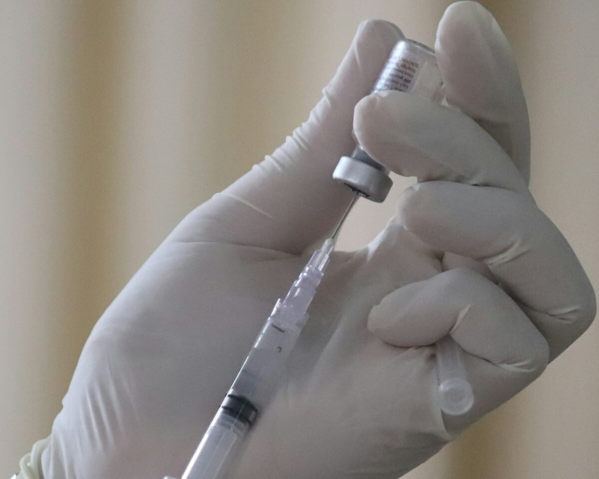 Academia Nacional de Medicina alertó sobre la baja vacunación de fiebre amarilla en Venezuela