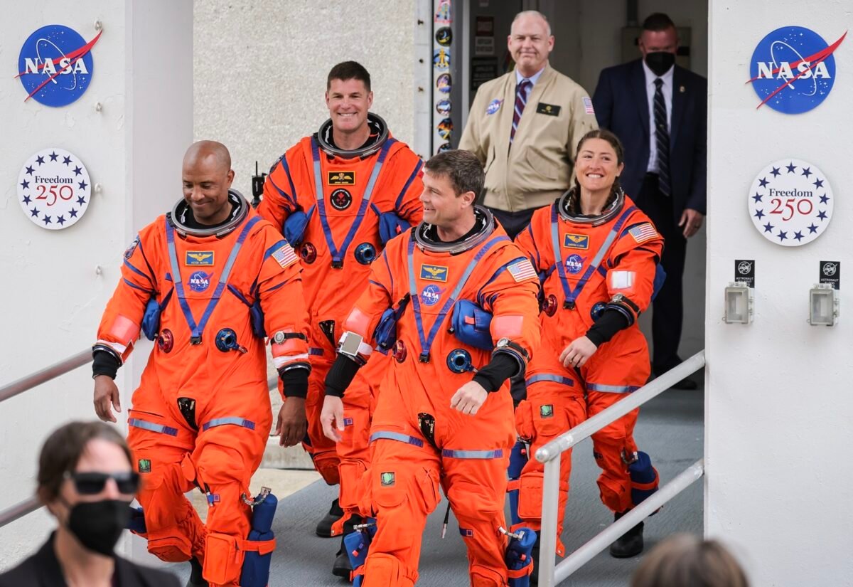 La misión Artemis II despegó para su viaje de 10 días en la órbita lunar: el primero en más de 50 años