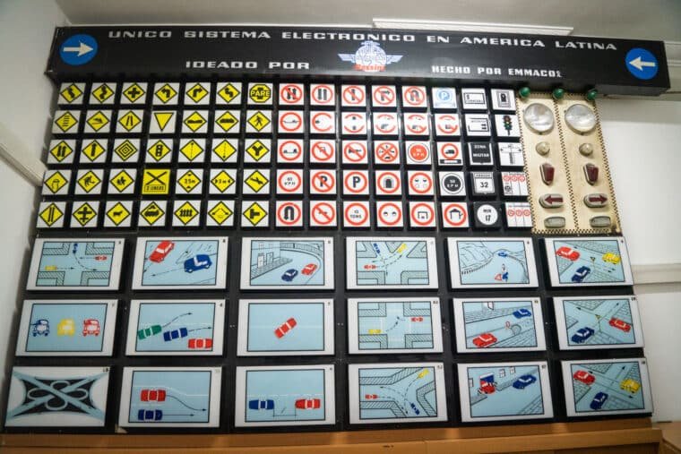 Autoescuelas en Caracas, Escuelas de manejo en Caracas, Clases de conducción en Caracas, Mejores autoescuelas en Caracas, Instructores de manejo en Caracas, Cursos de manejo en Caracas, Licencia de conducir en Caracas, Aprender a manejar en Caracas, Escuela de manejo Caracas, Tarifas de autoescuelas en Caracas, Examen de manejo en Caracas, Escuela de manejo para principiantes en Caracas, Consejos para aprobar el examen de manejo en Caracas, Manejo defensivo en Caracas, Clases de manejo teóricas y prácticas en Caracas, Escuela de conducción segura en Caracas, Mejor autoescuela para obtener licencia en Caracas, Precio de las clases de manejo en Caracas, Evaluación de habilidades de conducción en Caracas, Requisitos para obtener la licencia de conducir en Caracas, El Diario, Jose Daniel Ramos