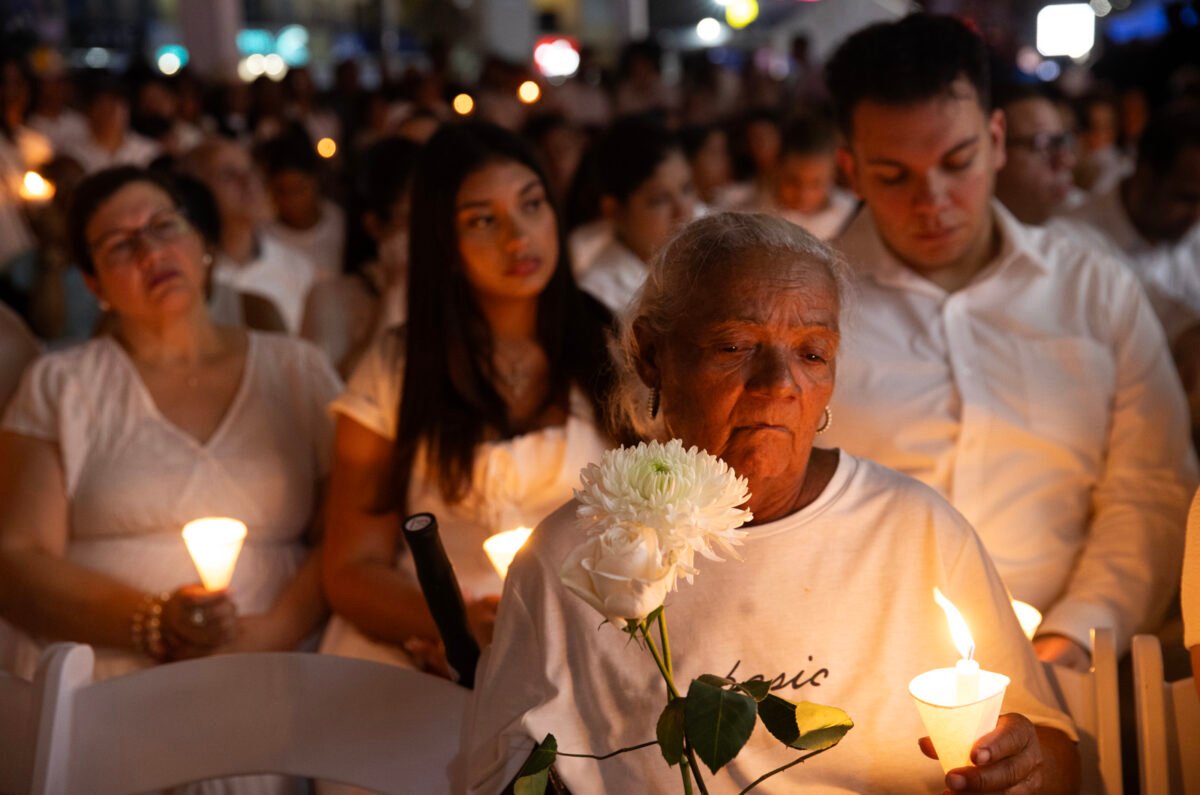 En imágenes: una vigilia recordó a las víctimas del Jet Set a un año de la tragedia en República Dominicana