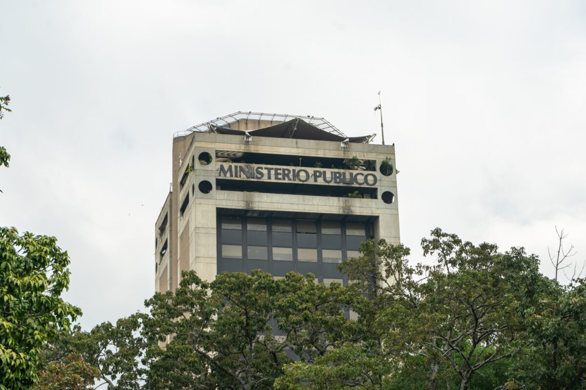  El MP solicitó orden de captura contra dos exfiscales en Lara por corrupción