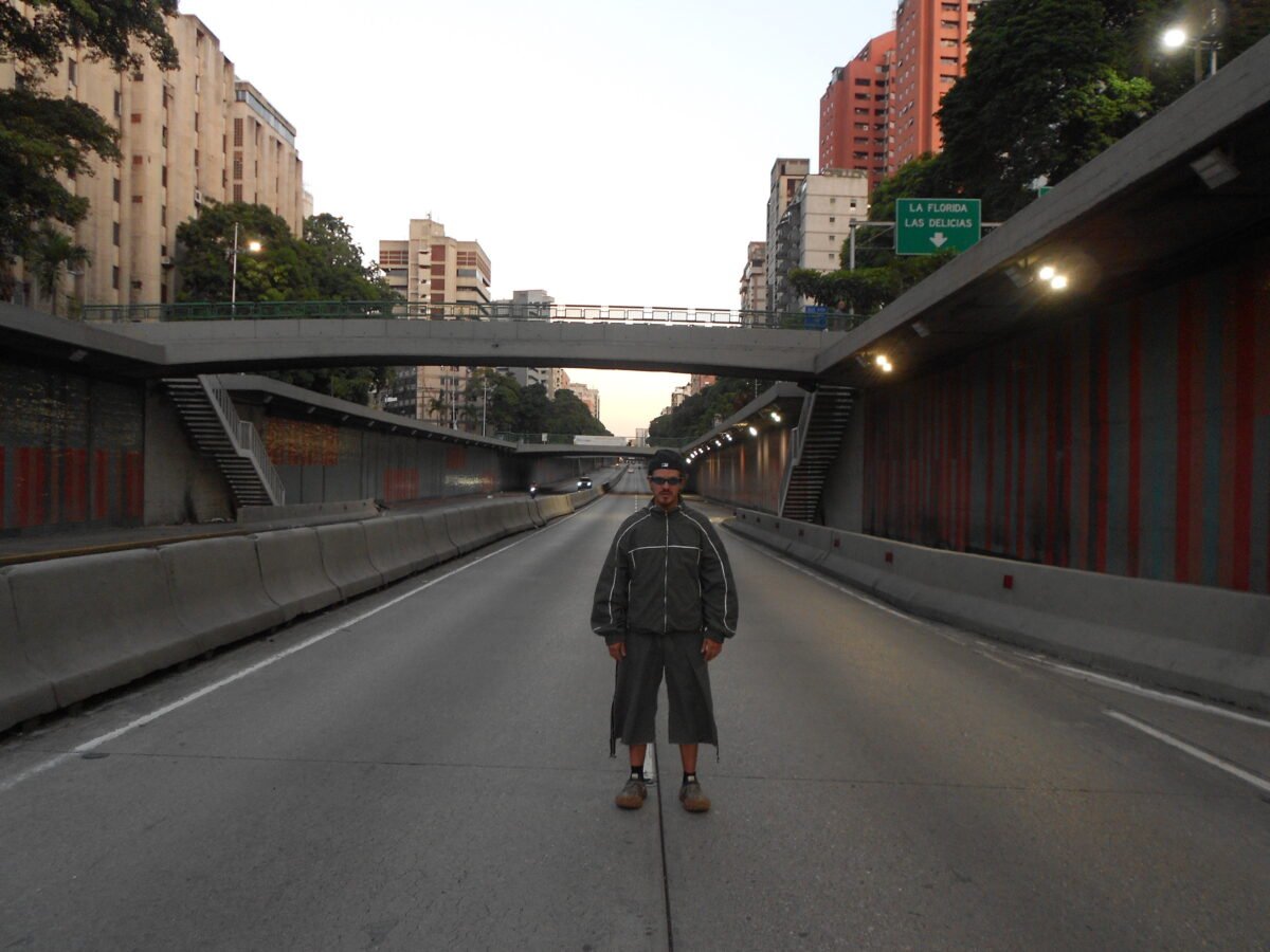 Orestes Gómez sobre No me fui porque quise: “Este disco es lo que yo tengo que decir sobre mi país y mi música”