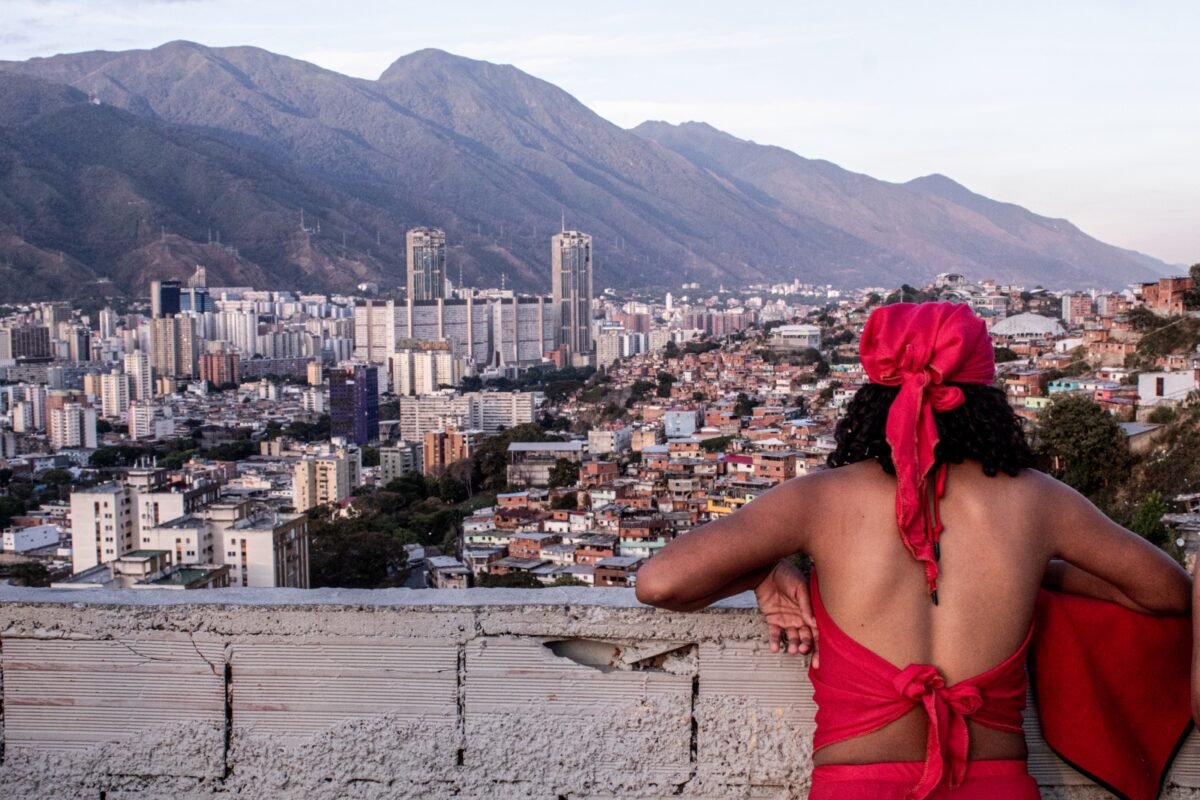 Venezuela a través del lente: fotógrafos que retratan lo cotidiano y reconstruyen identidad