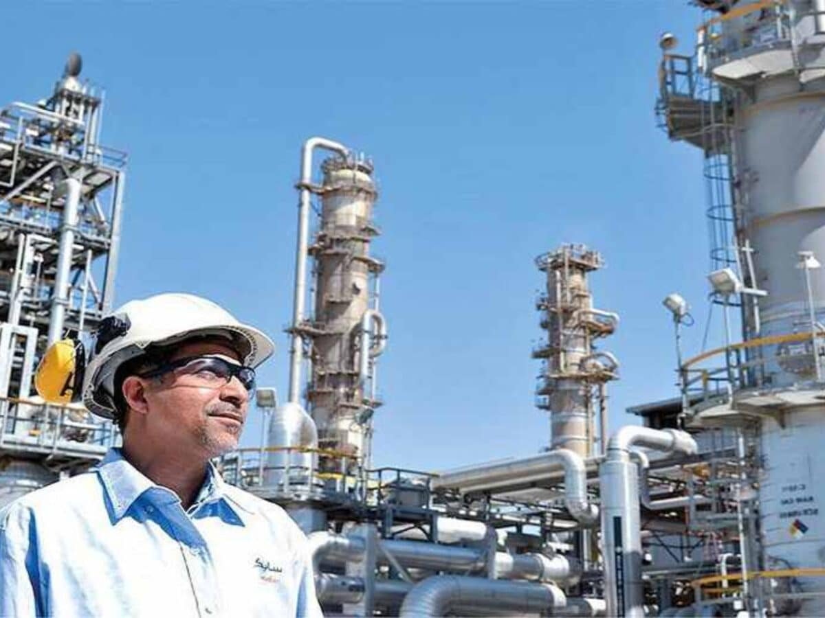 Advierten que casi el 80 % de las industrias petroquímicas y químicas trabajan al 40 % de su capacidad