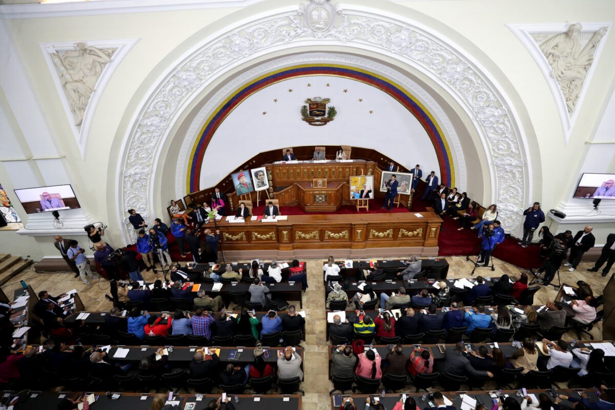#TeExplicamosElDía | Jueves 7 de mayo Asamblea Nacional aprobó la reforma a la Ley de Minas en Venezuela