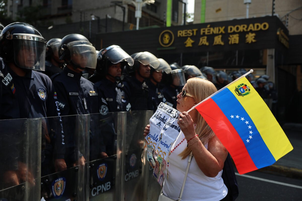 Trabajadores y jubilados marcharon en Caracas por salarios dignos: “Nos sentimos burlados”