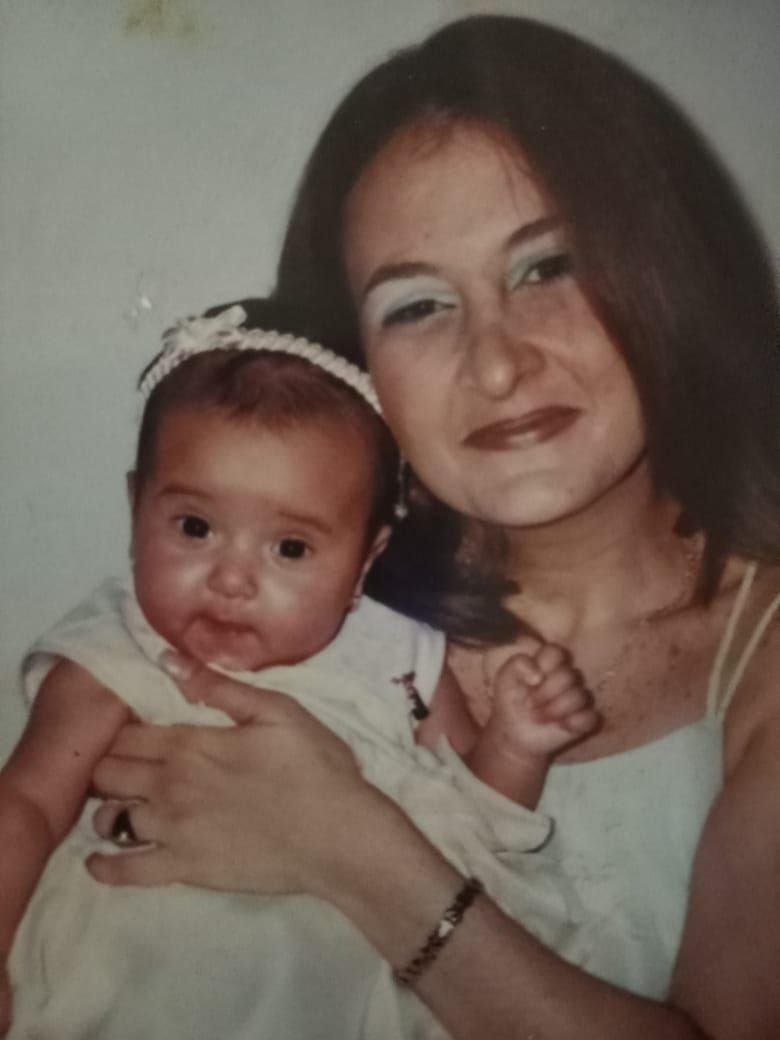 Image default