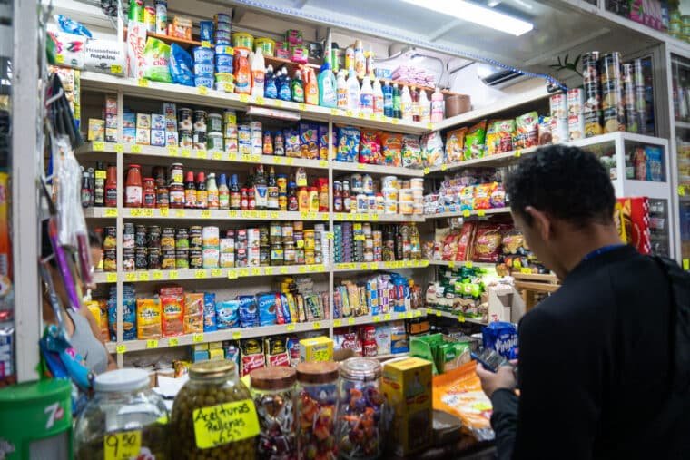 Precios productos canasta basica alimentaria Caracas, Abril 2023, Precios, costos aumento salarial, canasta basica alimentaria, viveres, carnes, charcutería, combos, salario minimo, mercado municipal, petare, Mercado Guaicaipuro, Mercado Quinta Crespo El Diario Jose Daniel Ramos