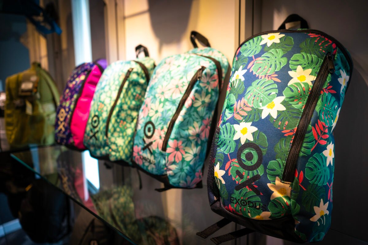 Capi presentó su colección de bolsos 2026 con diseños innovadores y funcionales