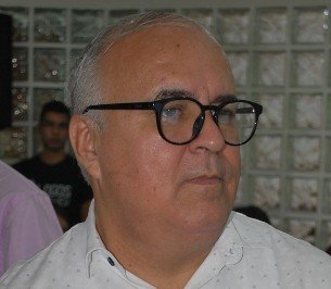 Image default